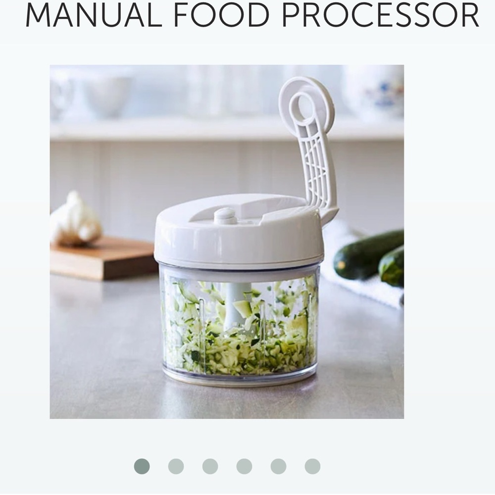 The Pampered Chef White Manual Food Processor